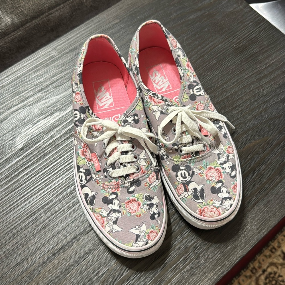 Vans- Minnie Mouse shoes